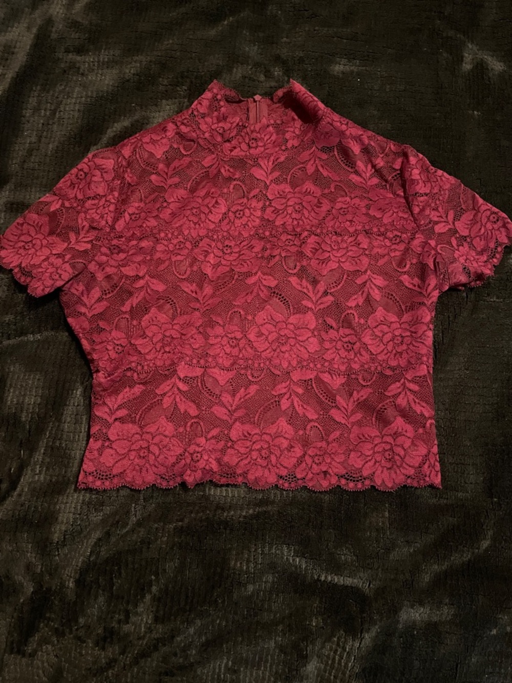 Guess Floral Lace Short-Sleeve Top in Berry